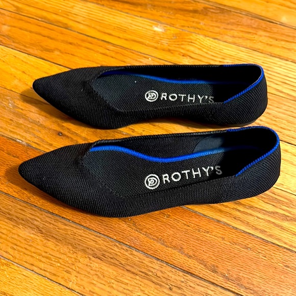 Rothy’s black pointed-toe flat size 7.5 - Picture 2 of 8